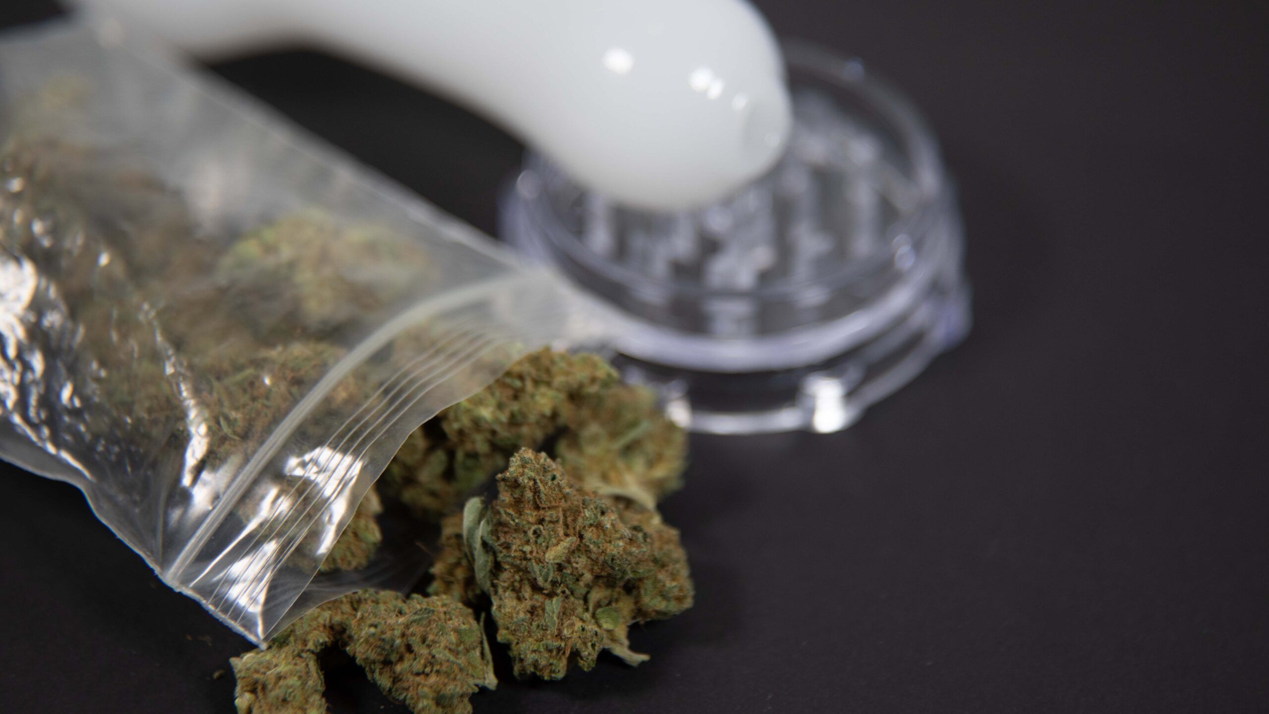 Cannabis in Sunny Isles Beach: The Legal Do’s and Don’ts